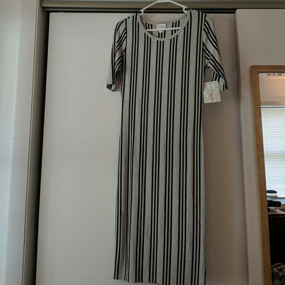 Small LuLaRoe Julia Dress, NWT
